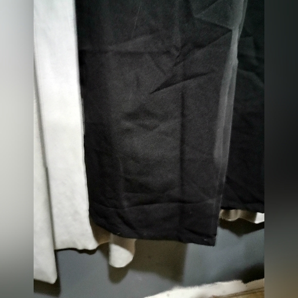 Pantsuit/Jumpsuit - Picture 3 of 7